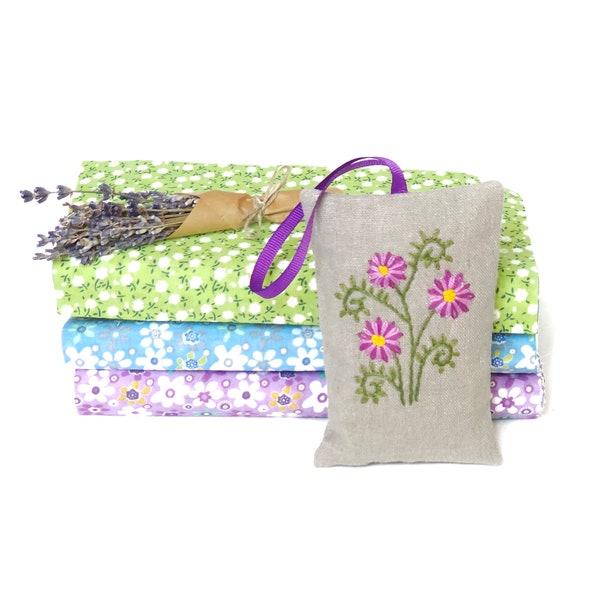 Linen aroma bag with lavender and hand embroidery.