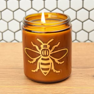 Scented Manchester Bee Candle with Lid • Choose from 5 Scents • Brown Glass Jar with Gold Bee • Vegan Wax Mancunian Gift