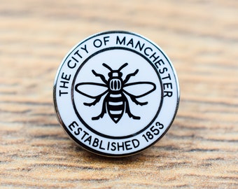 City of Manchester Established 1853 2cm Enamel Pin Badge - Nickel-Free Metal Brooch - Made in UK - Manchester Worker Bee