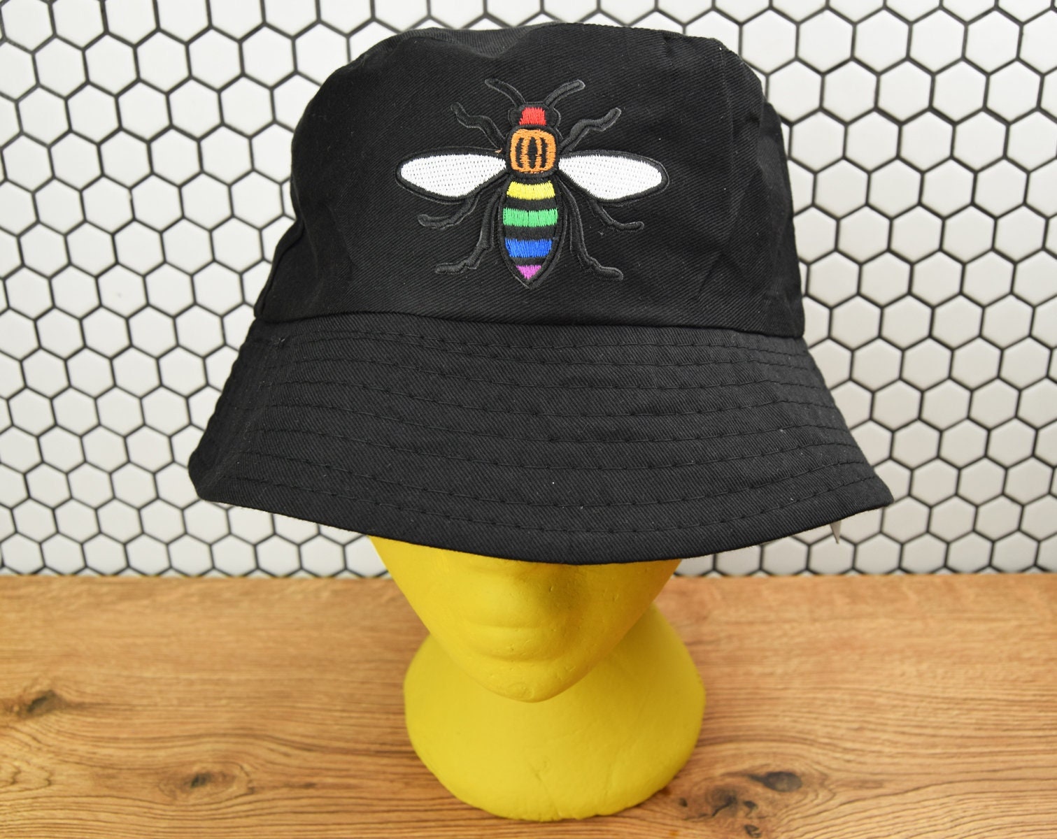 gucci mesh bucket hat