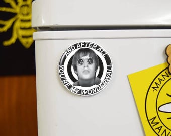Wonderwall Magnet • Indie Inspired Manchester Gift • 90s Britpop Lyric Fridge Magnet • Mancunian Music Decor • Northern Souvenir