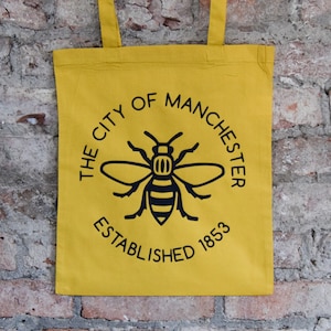 Stadt Manchester Est. 1853 Senf-Einkaufstasche • Manchester Bee Baumwoll-Einkaufstasche • Geschenk im Mancunian-Stil • Nördliches Pride-Accessoire