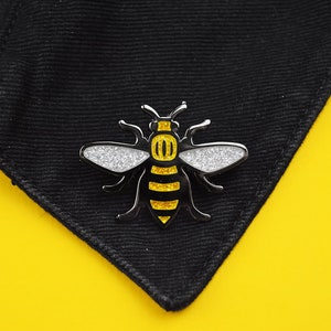 Gold Glitter Manchester Bee Pin Badge - Enamel Nickel-Free Metal Brooch - Made in UK - Worker Bee Mancunian
