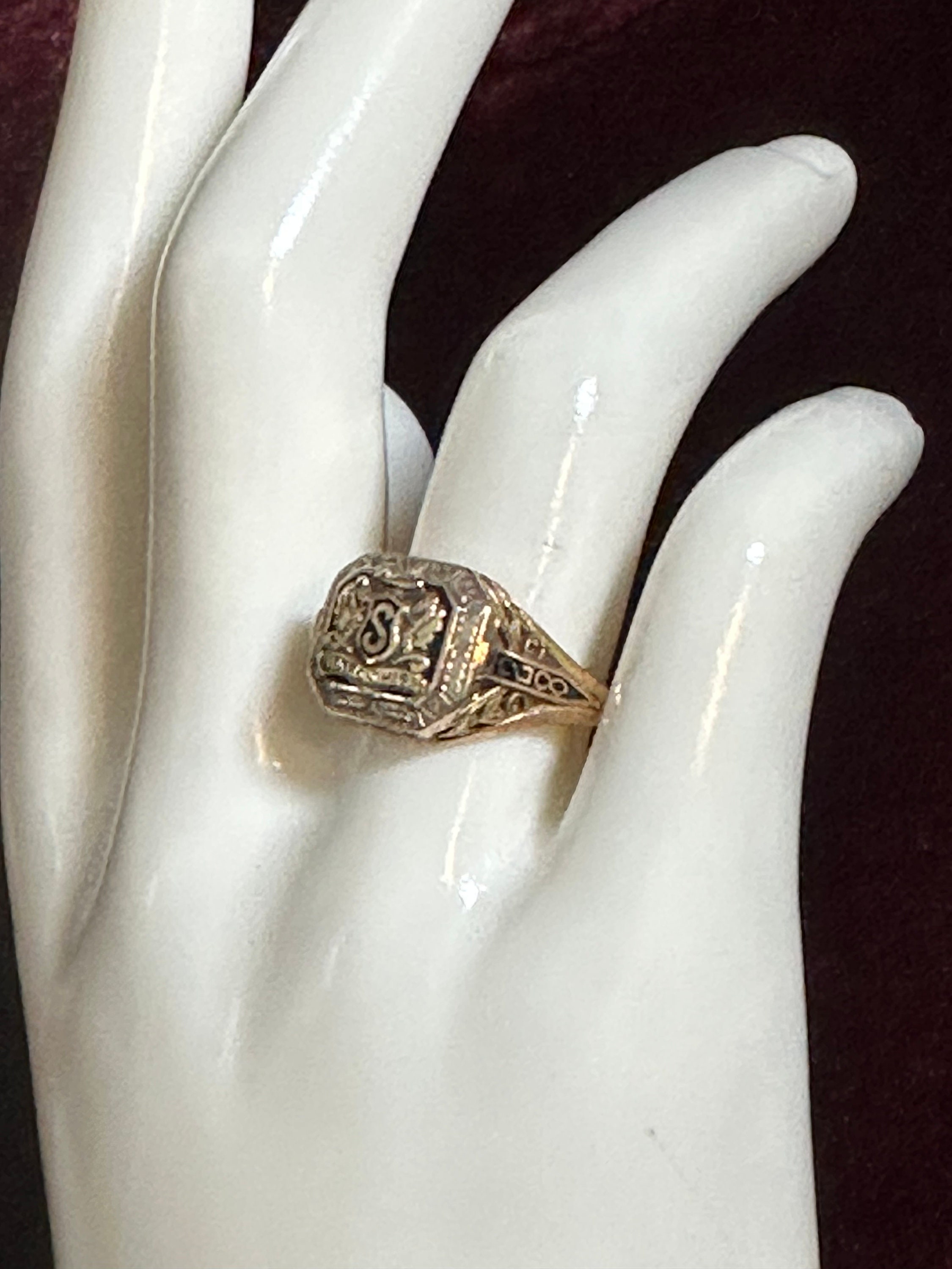 Very Vintage 10K 1928 Class Ring~size 7 3/4 - Etsy