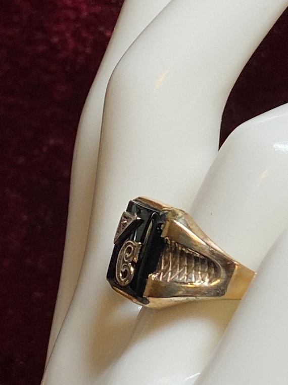 Vintage 10K Yellow Gold Black Onyx Signet Ring wi… - image 3