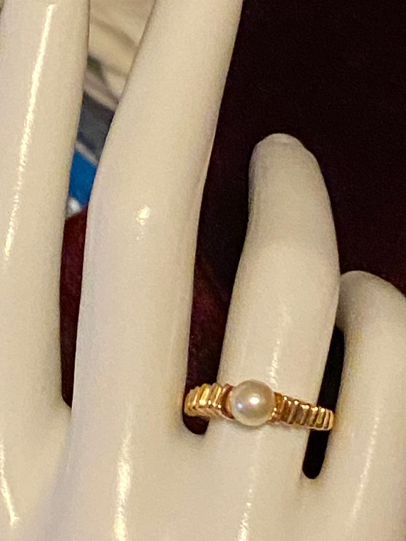 Unique 10K Yellow Gold Pearl Ring~Size 7 1/2 - image 4