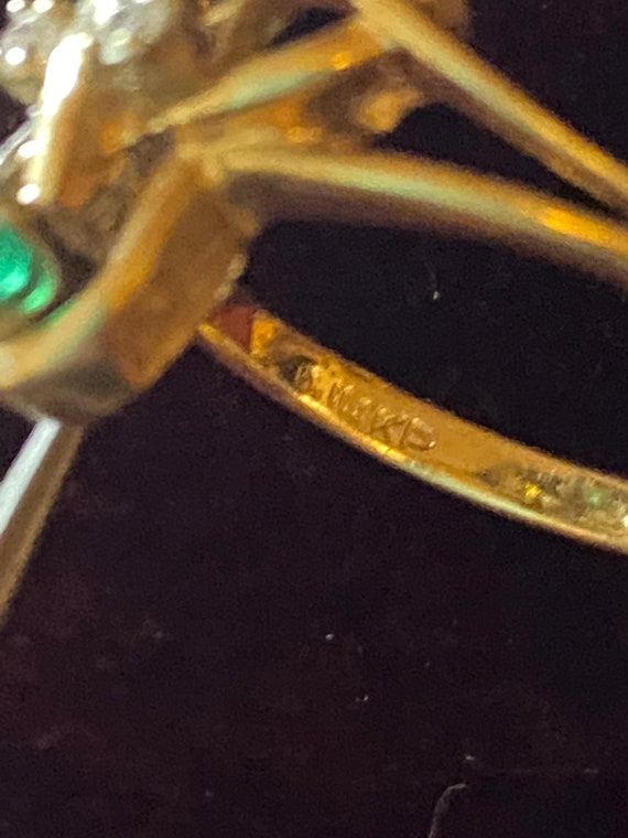 14KP (Plumb) Yellow Gold Emerald and Diamond Ring… - image 8