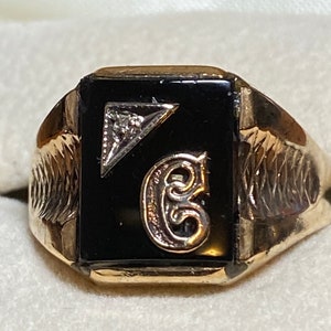 Bague chevalière vintage en or jaune 10 carats avec onyx noir avec « C » et diamant ~ Taille 8 1/4