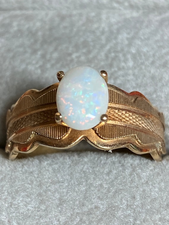 Vintage 10k gold opal ring discount