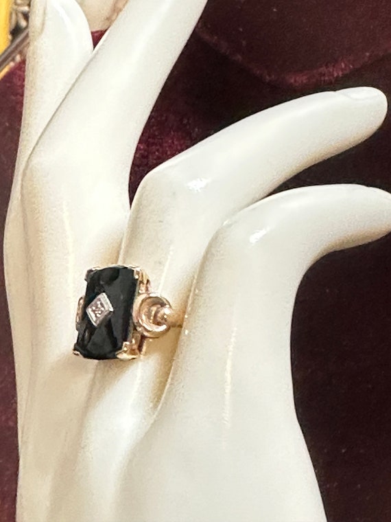 Vintage 10K Yellow Gold Black Onyx Ring with Diam… - image 8
