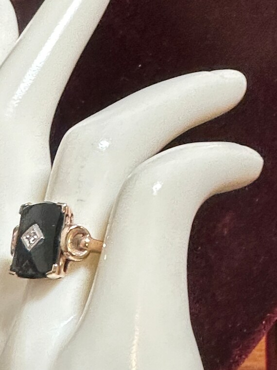 Vintage 10K Yellow Gold Black Onyx Ring with Diam… - image 7