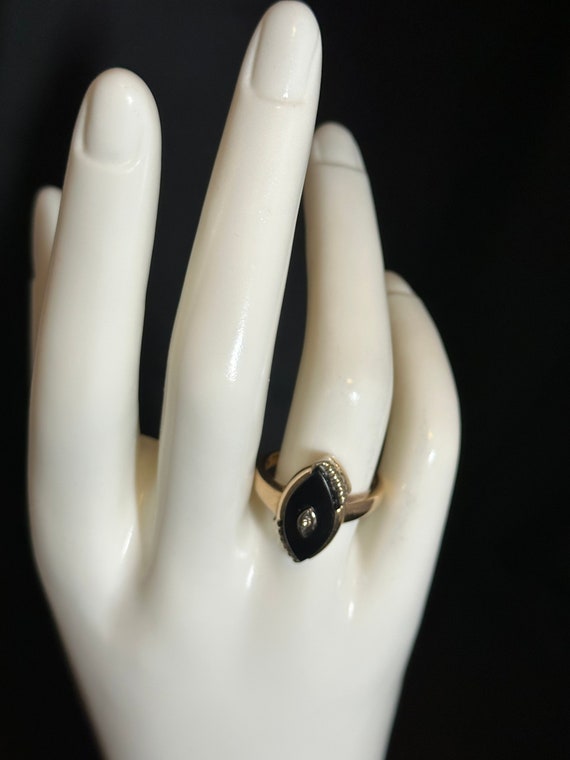 Vintage 10K Yellow Gold Black Onyx Ring with Diam… - image 4