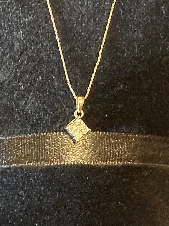 10K Yellow Gold Diamond Pendant and 20” Chain - image 5
