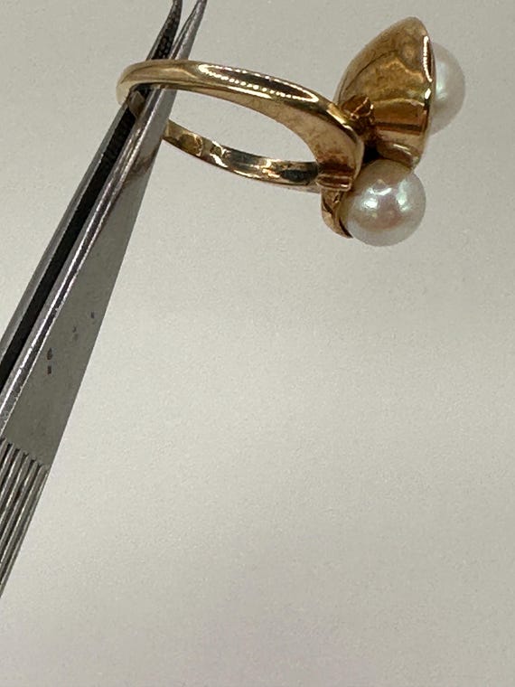 Vintage 10K Yellow Gold Diagonal Set Double Pearl Ring~swirl