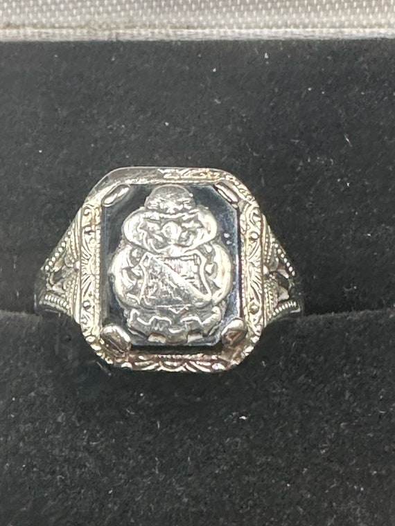 Very Vintage 14K White Gold Signet Ring~Crest Unr… - image 10