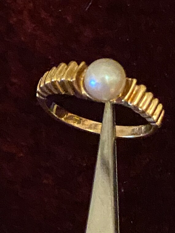 Unique 10K Yellow Gold Pearl Ring~Size 7 1/2 - image 3