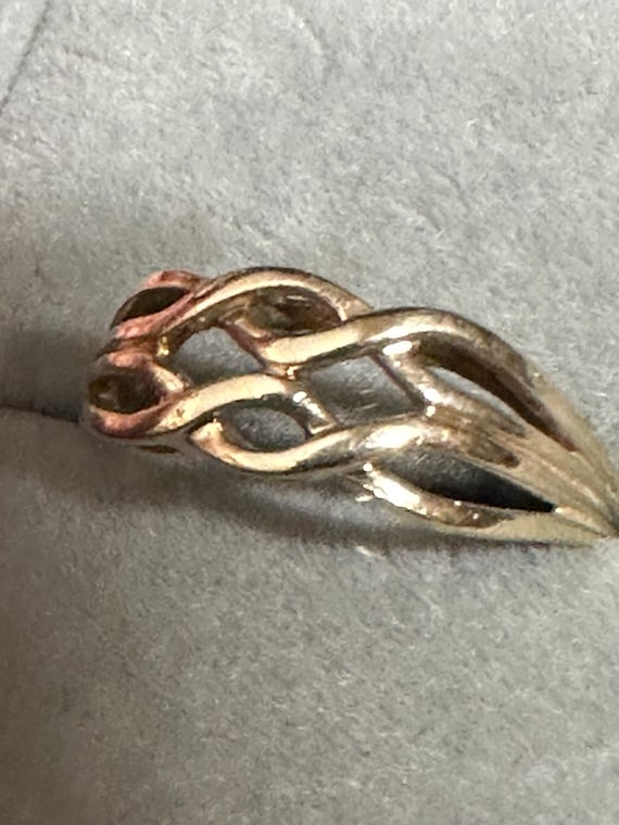 Vintage 10K Yellow Gold Crisscross Ring~Size 8 - image 2