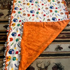 School Handmade No-sew Fleece Blanket Throw