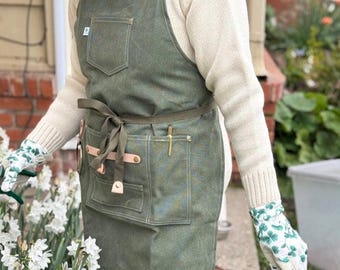 Gardening Apron - Waxed Canvas Apron with Pockets