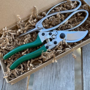 Petite Garden Gift Box - Snips and Pruners