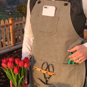 Garden/Florist Apron - Cross back, Waxed Canvas with Pockets