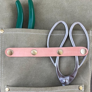 Gardening Apron - Waxed Canvas Apron with Pockets