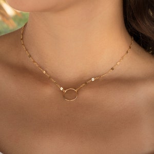 Circle Necklace Choker ~ Dainty Gold or Silver Circle Necklace ~ Hammered Circle ~ Gold Filled Sterling Silver  ~Delicate ~Layered ~ MN007