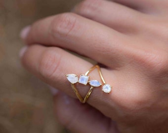 Moonstone Ring ~ Natural Stone ~ 18k Gold Plated ~ Jewelry ~ Handmade ~ Statement Ring ~ Boho ~ MR305