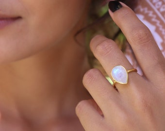 Details about  / Womens Moonstone Signet Ring Gold Rings For Woman Moonstone Gold Fashion Ring