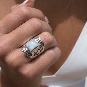 Moonstone ~ Sterling Silver 925 ~ Handmade ~ Gemstone ~ Statement ~ Everyday ~  Square stone ~ Hippie ~Bohemian~June Birthstone~MR194