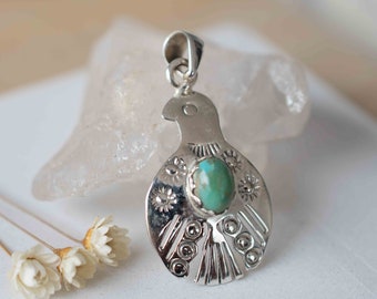 Turquoise Pendant ~ Bird  ~ Sterling Silver 925  ~ Delicate ~ Bohemian ~  Charm ~ MP005