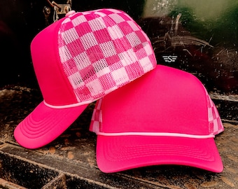 BlackEyePatch/FLYING OG BOY AIRBRUSHED MESH CAP（WHITE/BLACK