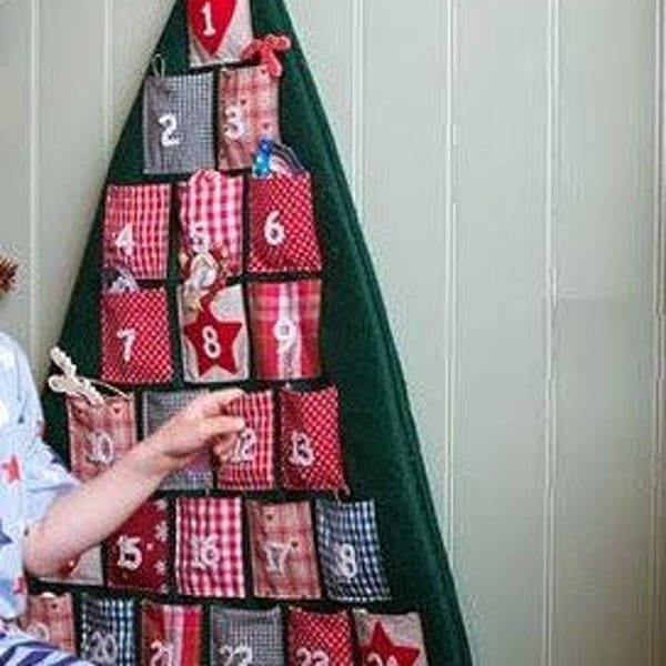 Advent Calendar Christmas ,personalised  felt advent calendar , count down to christmas , fabric calendar
