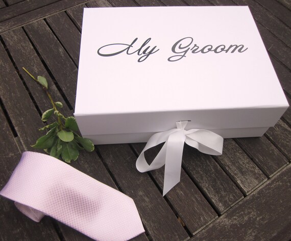 gift box for husband on wedding day