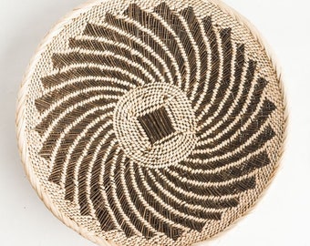 AURORA 18" WALL BASKET | handwoven in Zambia