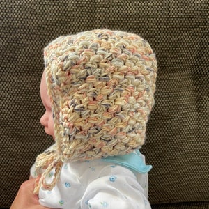 Cotton baby bonnet girl, vintage style hat, baby hat with ties, baby shower gift, summer bonnet, sun hat for babies