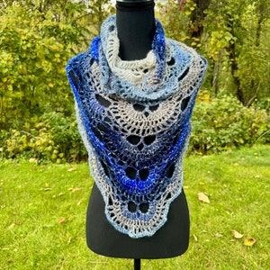Crochet triangle shawl and wrap for women, shawl for wedding guest, birthday gift for mom, lacy shawl, Christmas gift for sister, knit scarf