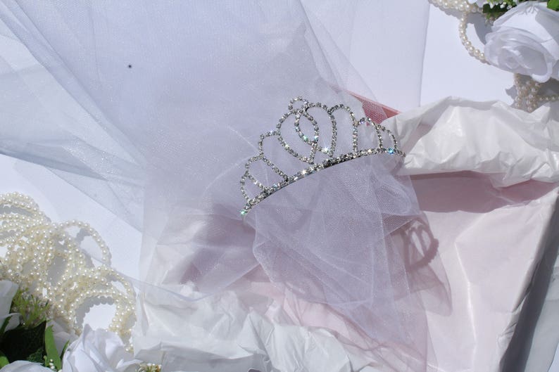Bride To Be Bachelorette Party FR Bachelorette tiara Bride Veil Future Mrs Veil Wedding Tiara Bridal Veil Bride Tiara Bridal Tiara