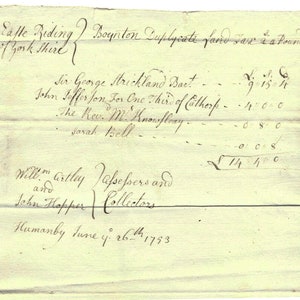Facturas auténticas de impuestos territoriales de 1753 para Boynton, East Riding of Yorkshire, con lista de cuatro nombres y montos de impuestos a recaudar.