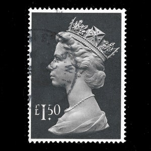 Great Britain 1986 one pound 50p fine used decimal high value stamp, from the 1977-87 Machin high values set.