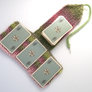 Mini Tarot Wrap Cloth - Cupid's Arrow: Mini Tarot Lenormand Kipper Sibilla Bag Paño de adivinación con cordón y cierre de palanca de corazón de metal