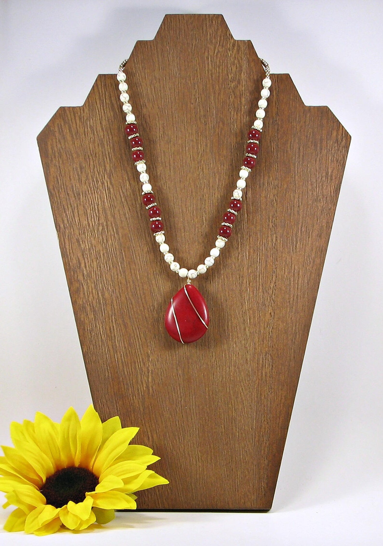 Red Howlite Statement Necklace Red and White Bead Necklace Etsy