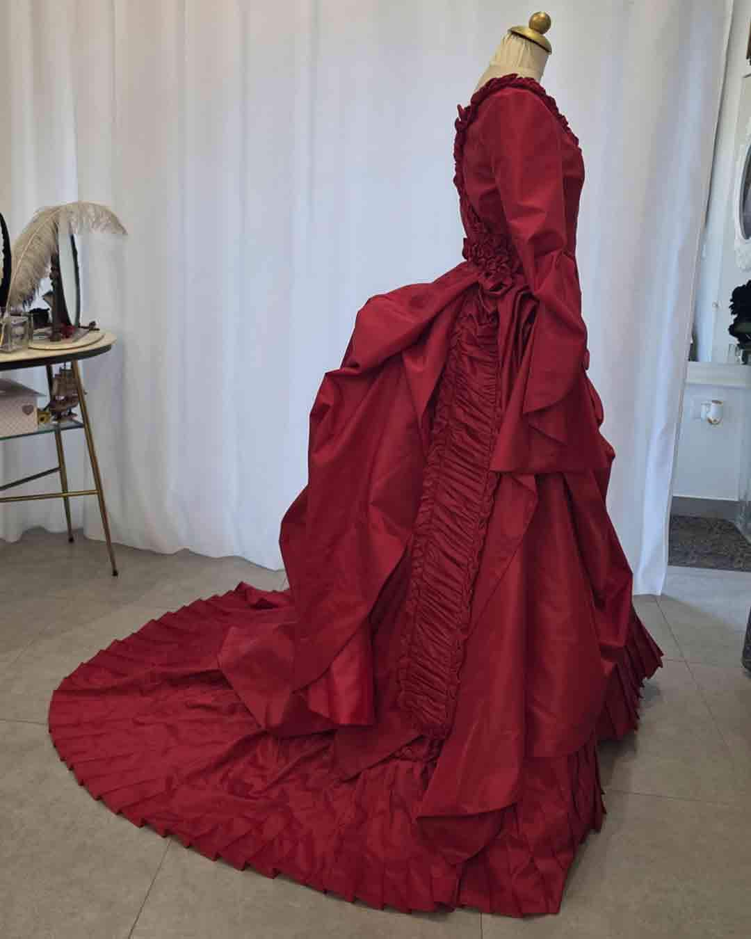 bram stoker dracula red dress Bram Stoker's Dracula Mina Harker's Red Bustle Fancy Dress Adult Women Halloween