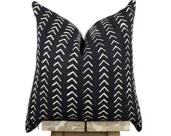 African Mudcloth Pillow Cover, Authentic Mud Cloth Pillow | Black and Off White | Esiri