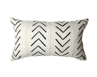 African Mudcloth Pillow Cover, African Pillow, Cream and Black | Lumbar | 'Asha'