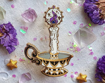 MAGICAL CANDLE enamel pin. Gold finish, hard enamel. Green witch pin. glitter. spooky vibes pins. witchy accessories. Crystal, clayrvoyant.