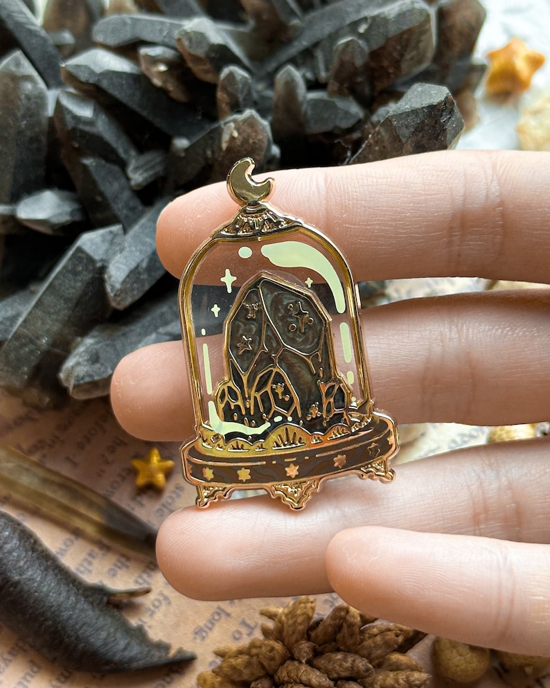 DOMED GLASS SPECIMENS enamel pins set. Hard enamel pin. witchy pin. Smoky quartz. Artemisia leaf. Peony flower. Cabinet of curiosities. zdjęcie 6