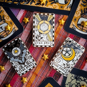 CELESTIAL TAROT CARDS Hard Enamel Pin Witchy Glitter The sun The moon The star Brooch