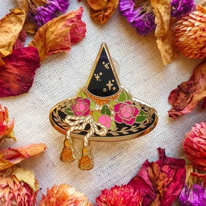 CHAPEAU DE SORCIÈRE. Épingle en émail dur. Épingle de sorcière. Épinglette automne en émail. Jeu d'épingles. accessoires tendance. Broche. Mini épingles. Théière. Thé.