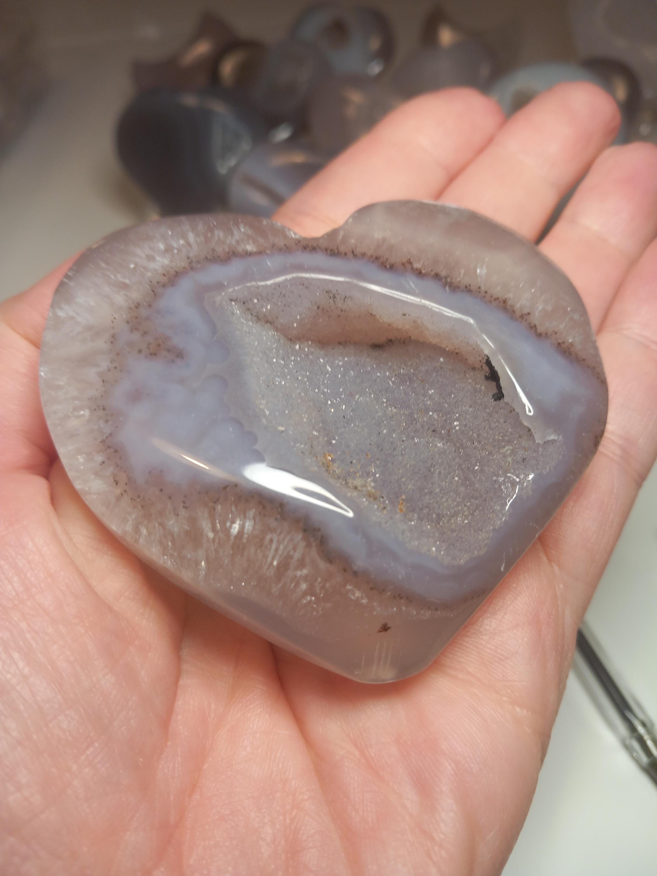 瑪瑙ハート 中サイズ 135g 9x6.5 cm - Etsy 日本